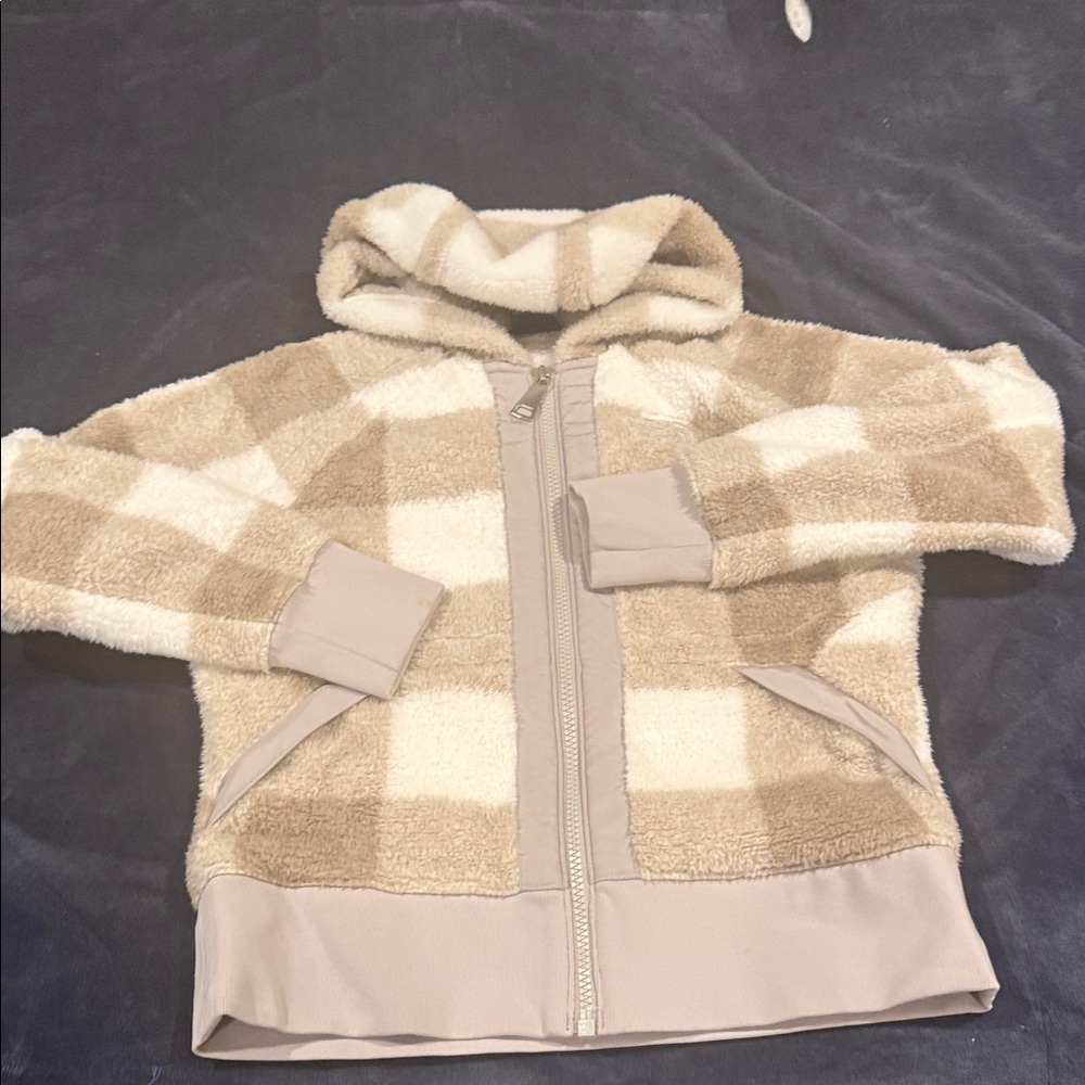 The North Face Beige and Cream Sherpa Hoodie